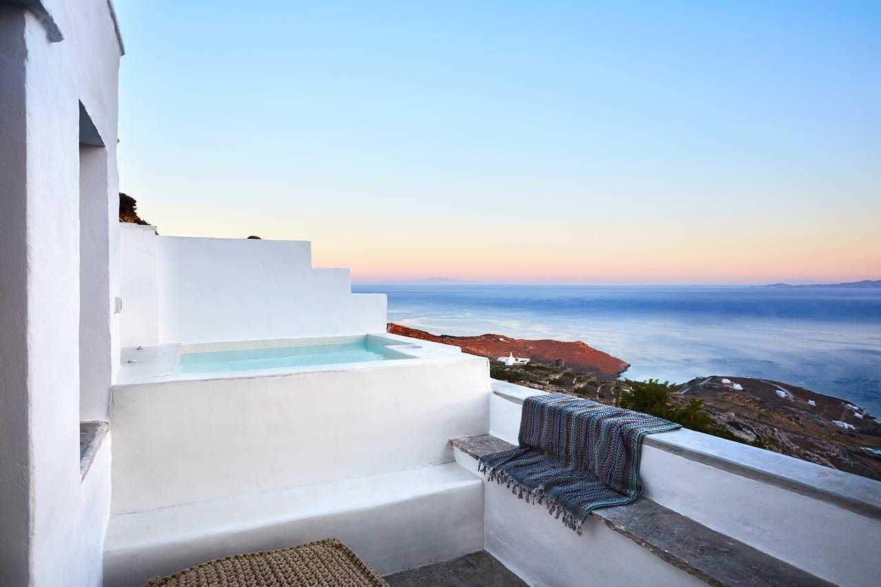 Living Theros Luxury Hotel Kardhianí